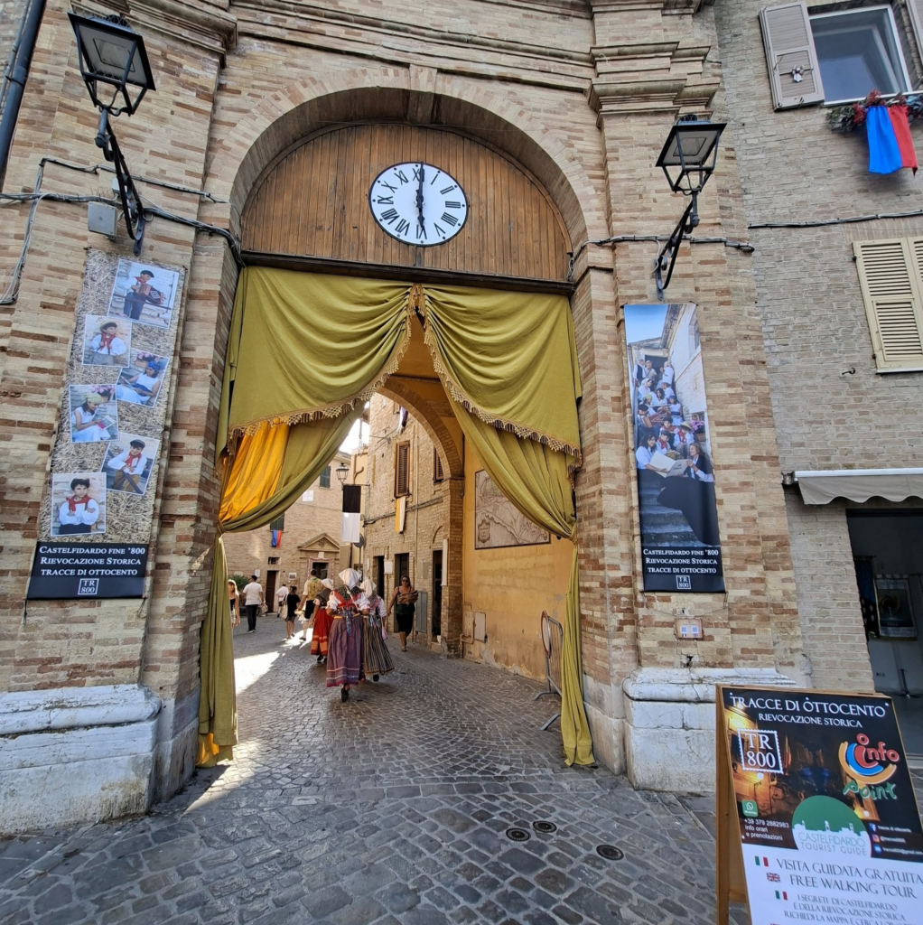 - Li Pistacoppi